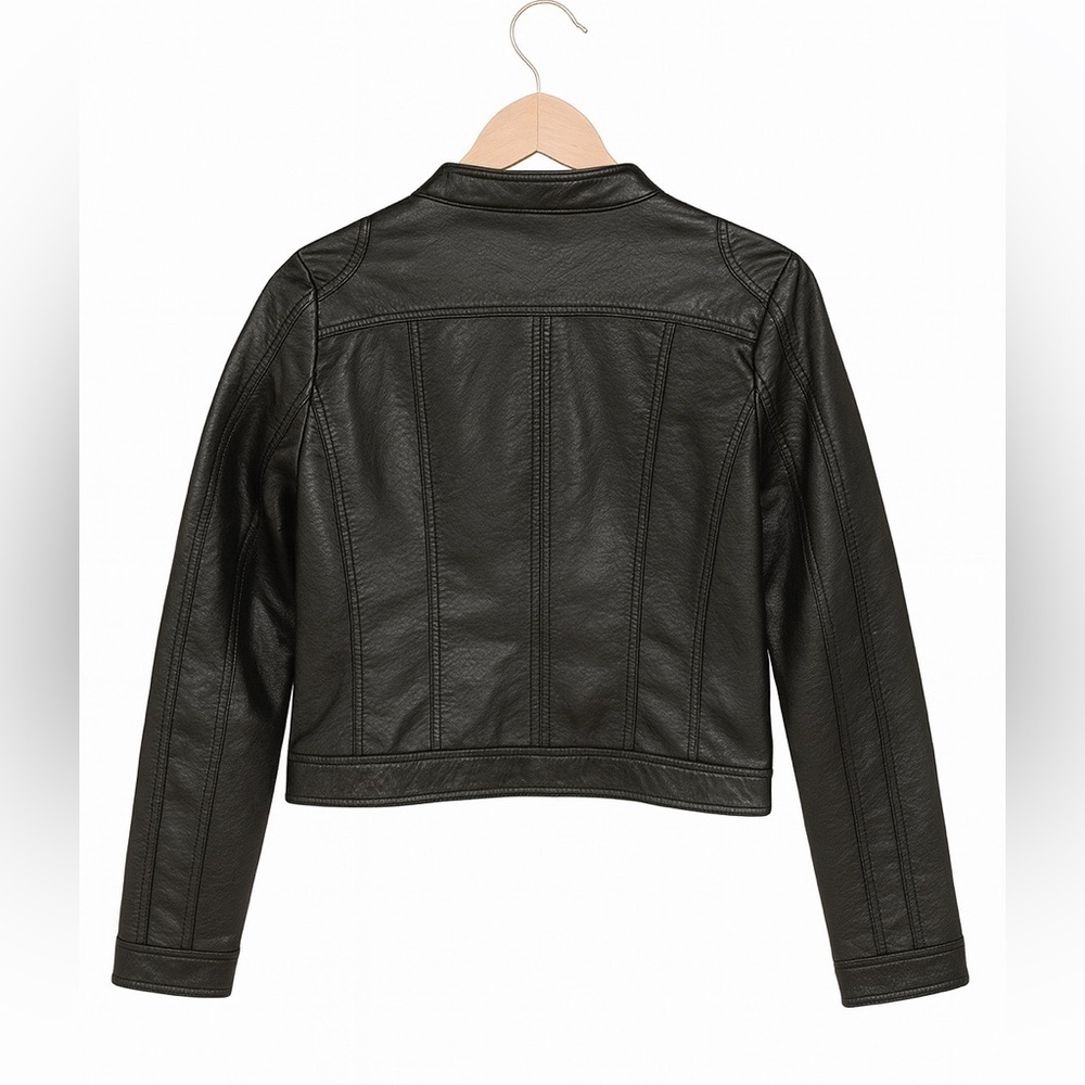 J2 by Jou Jou Women's Size Small Black Faux Leather Cropped Jacket. - Picture 2 of 2